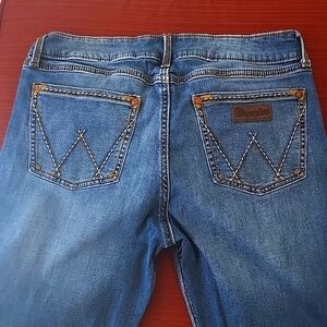 Womens Wrangler boot cut jeans size 15x34
